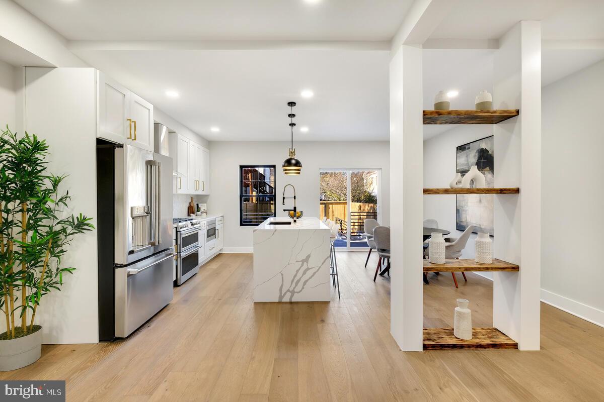 21 16TH STREET SE