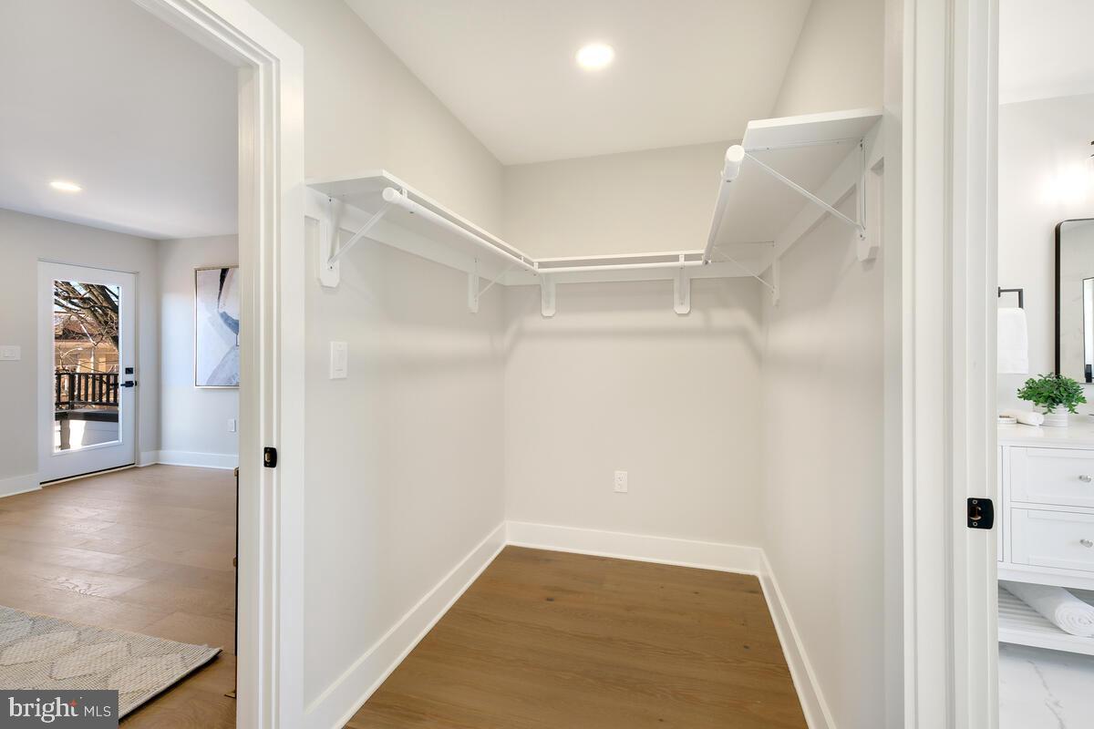 21 16TH STREET SE