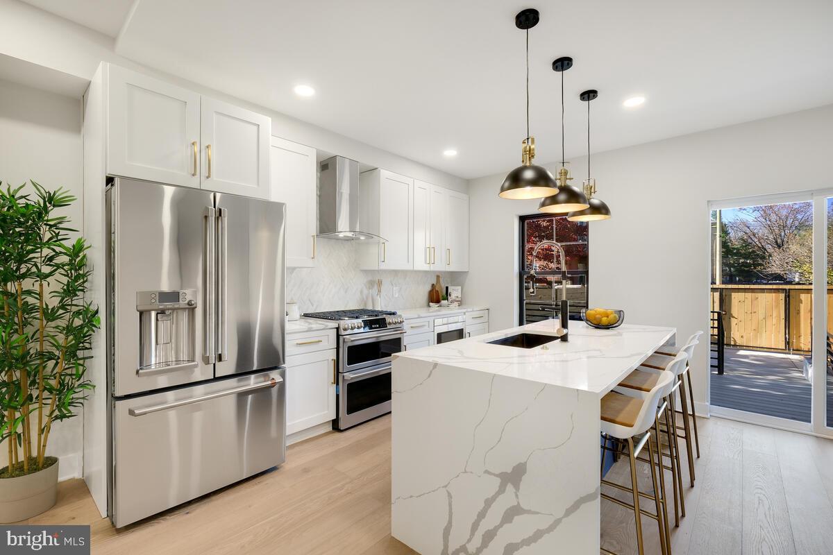 21 16TH STREET SE