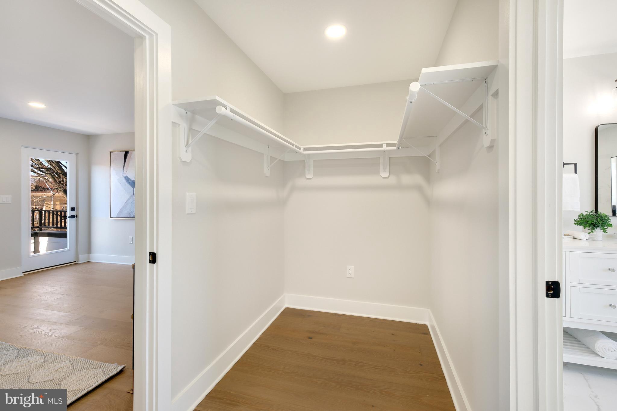 21 16TH STREET SE
