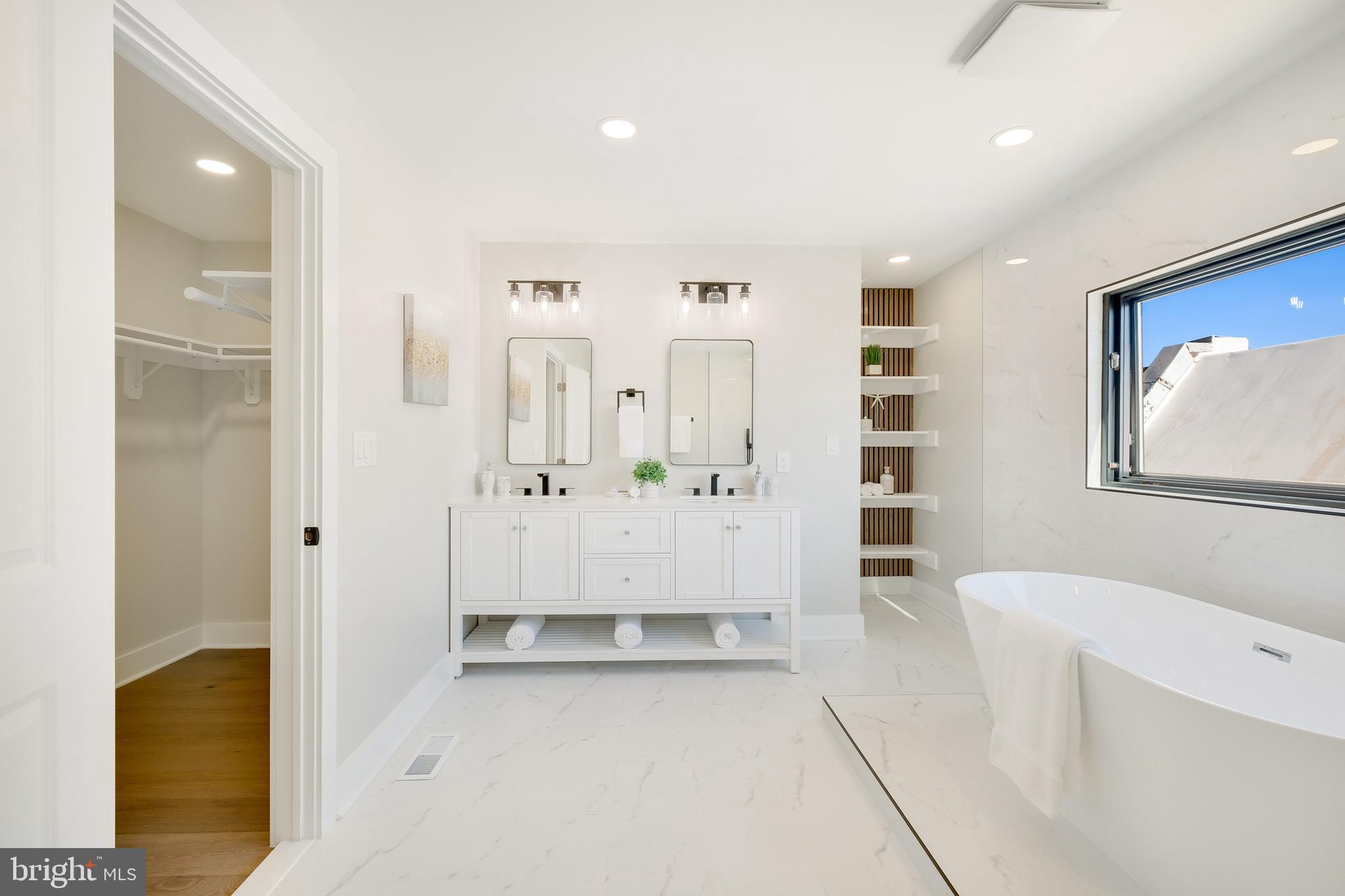 21 16TH STREET SE