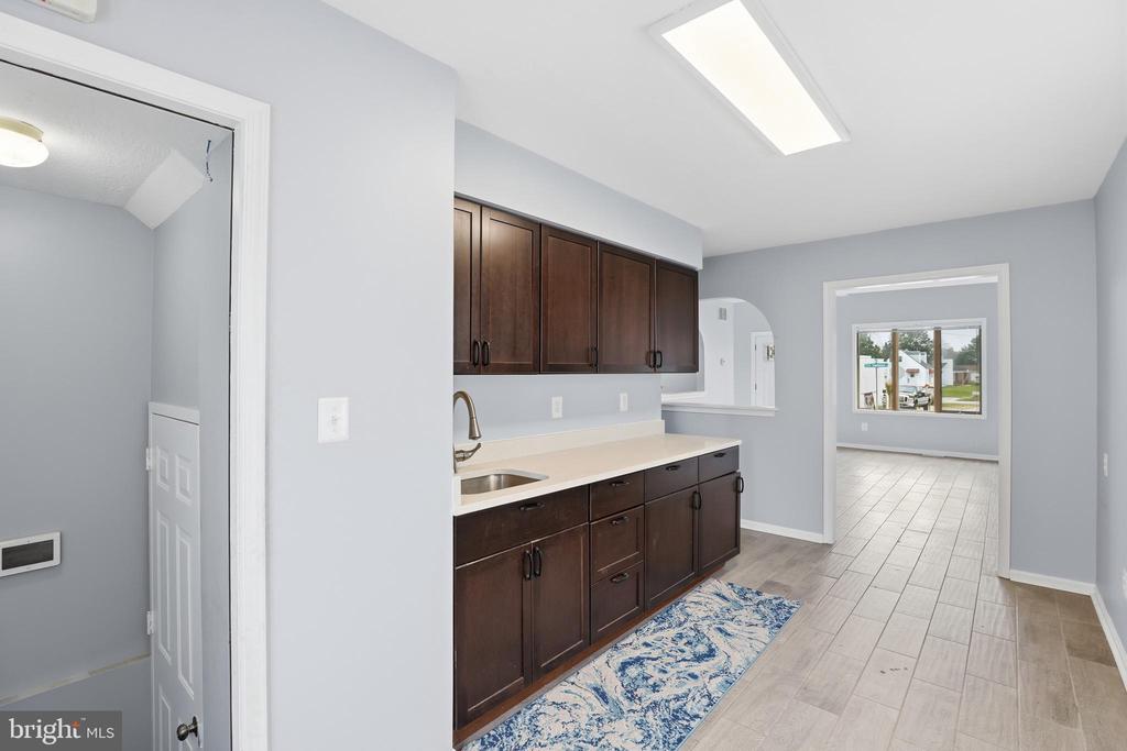 8477 FORT SMALLWOOD ROAD