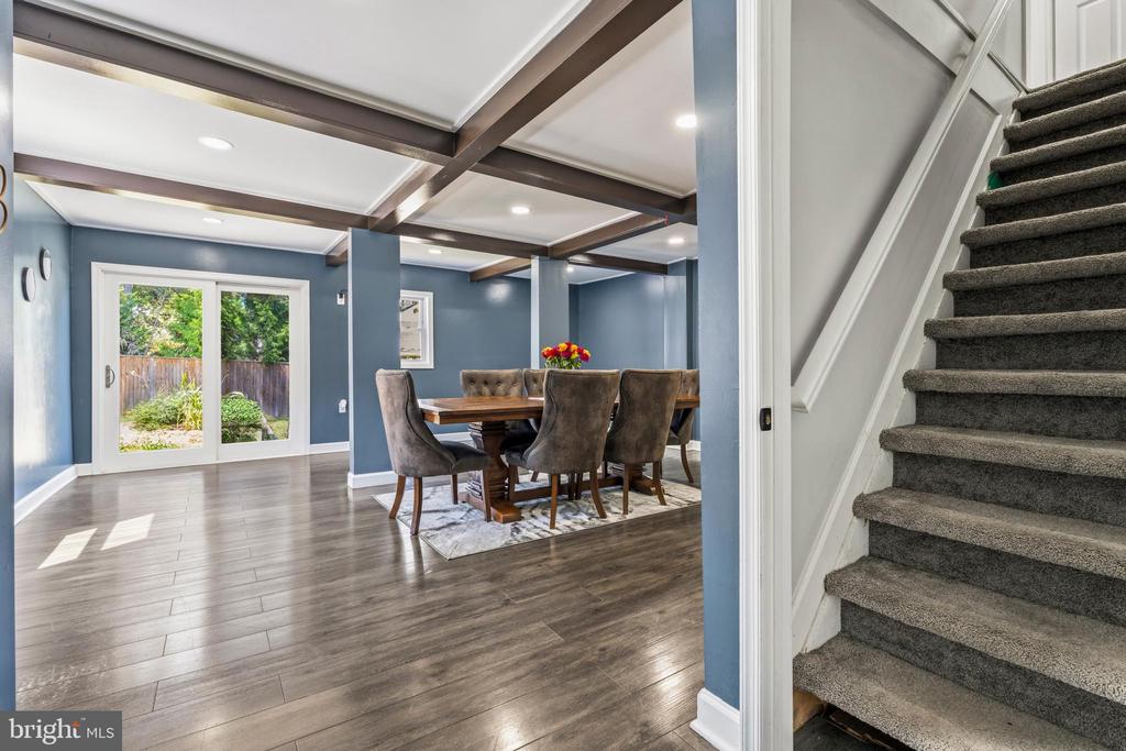 1402 NORCROSS LANE