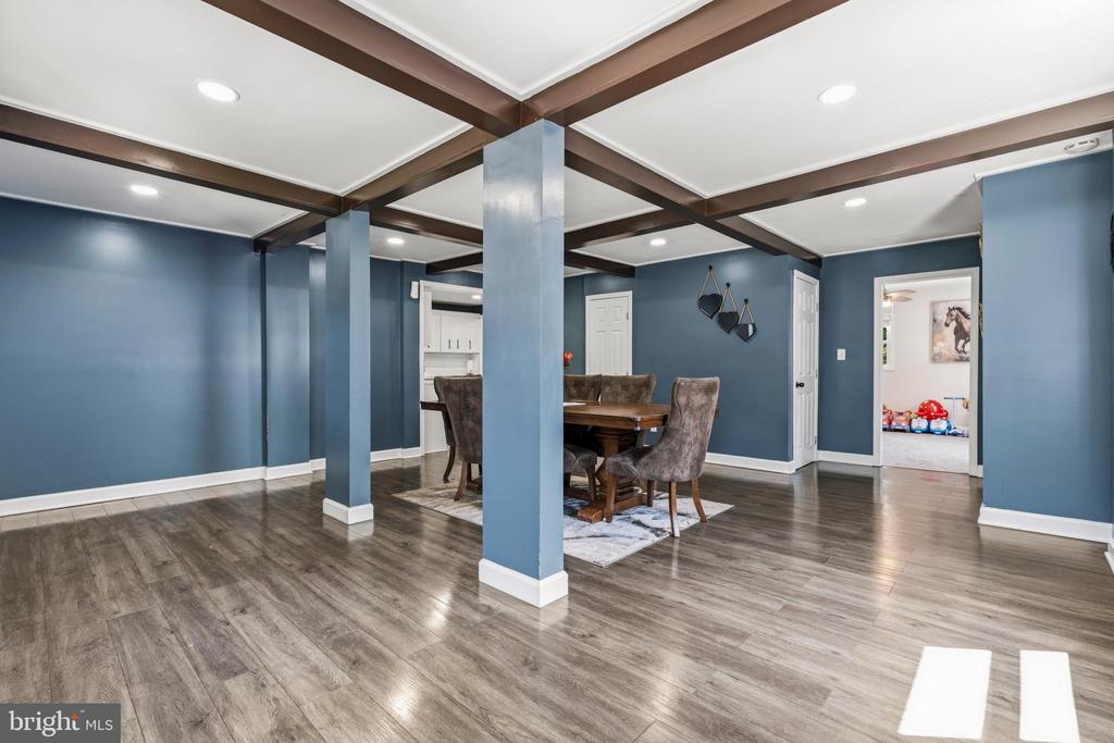 1402 NORCROSS LANE
