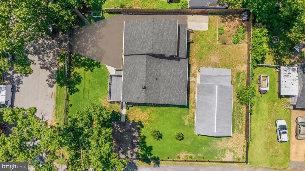 1402 NORCROSS LANE
