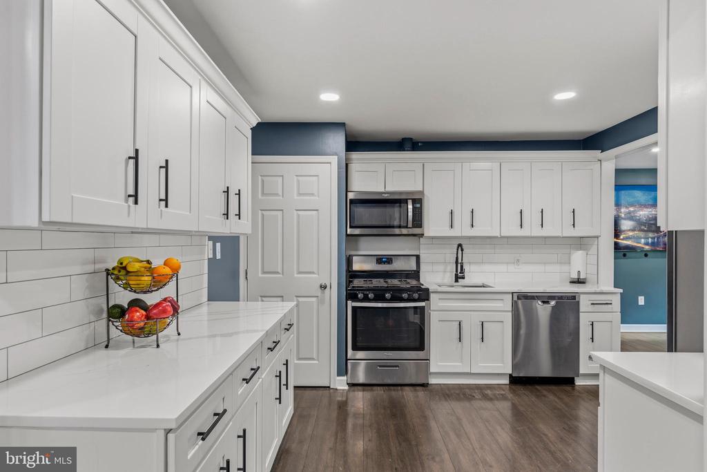 1402 NORCROSS LANE