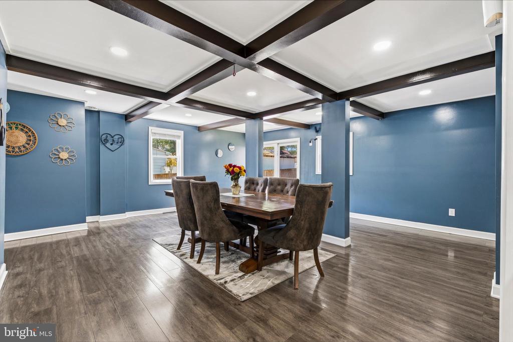 1402 NORCROSS LANE