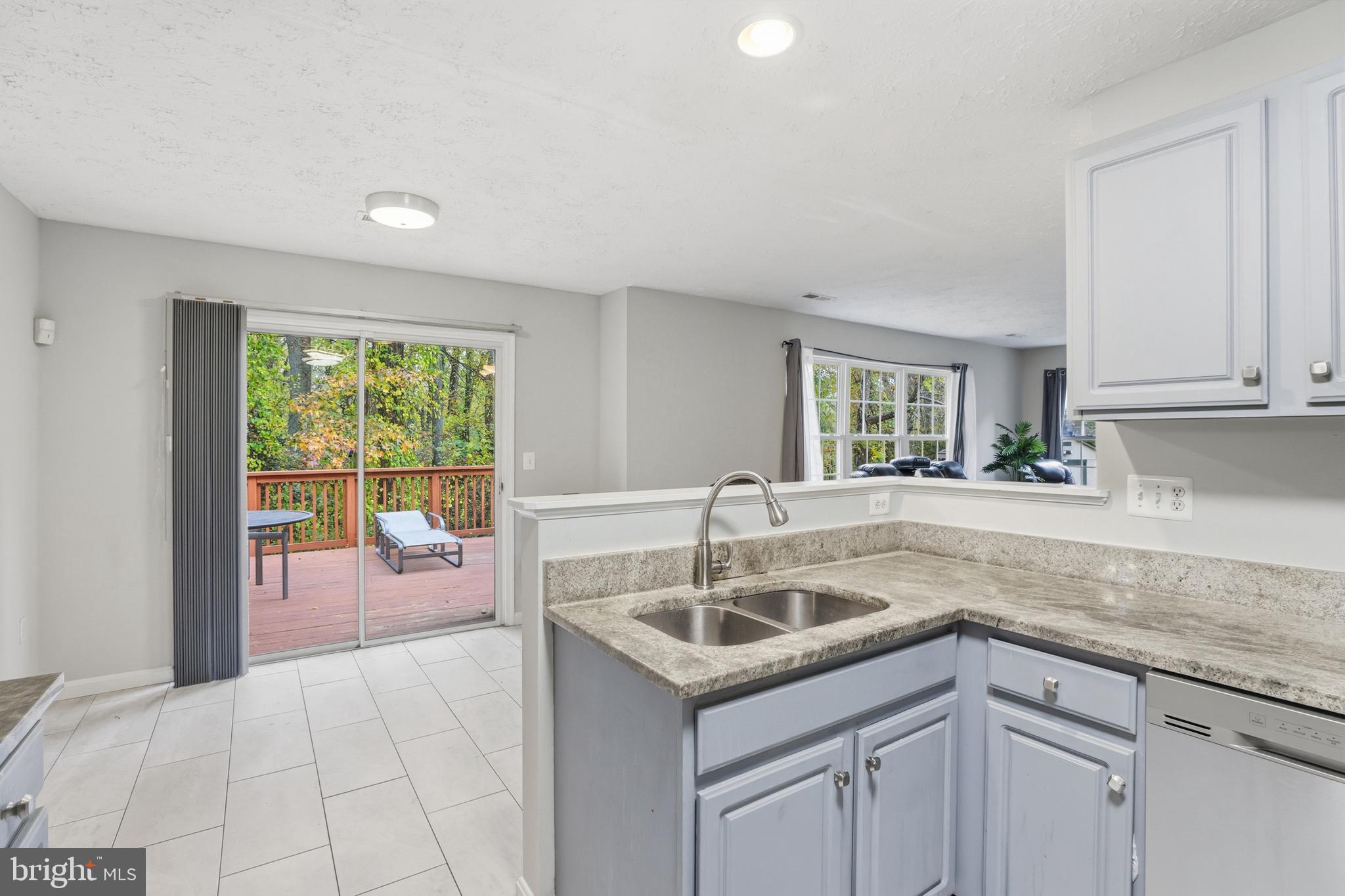 2401 VIDALIA COURT