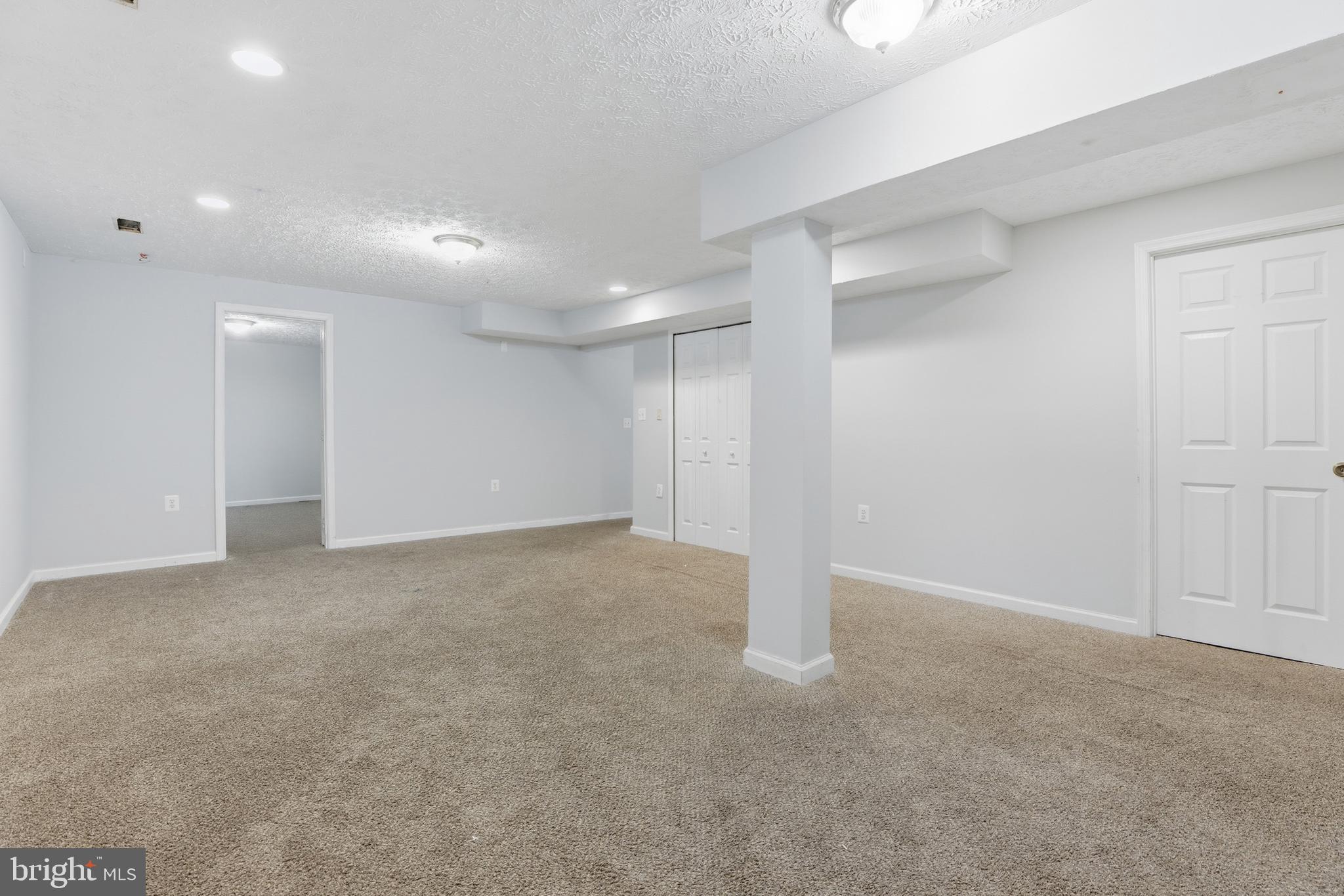 2401 VIDALIA COURT
