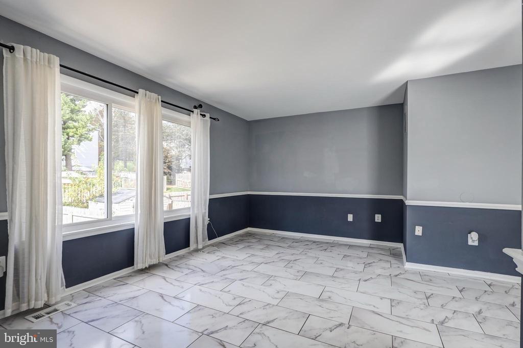 712 HORPEL DRIVE
