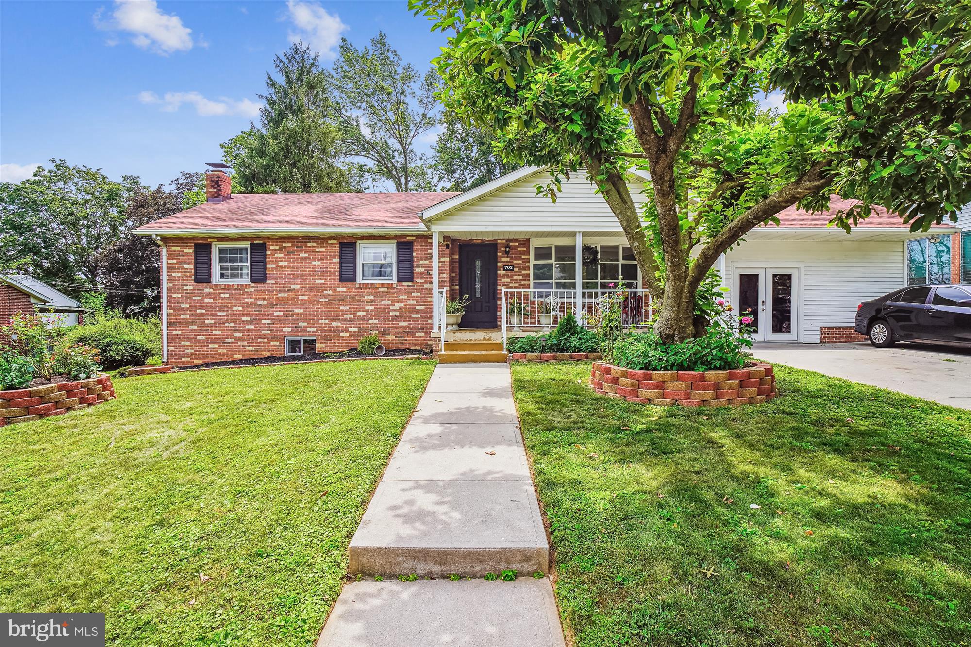 702 MIDWAY DRIVE