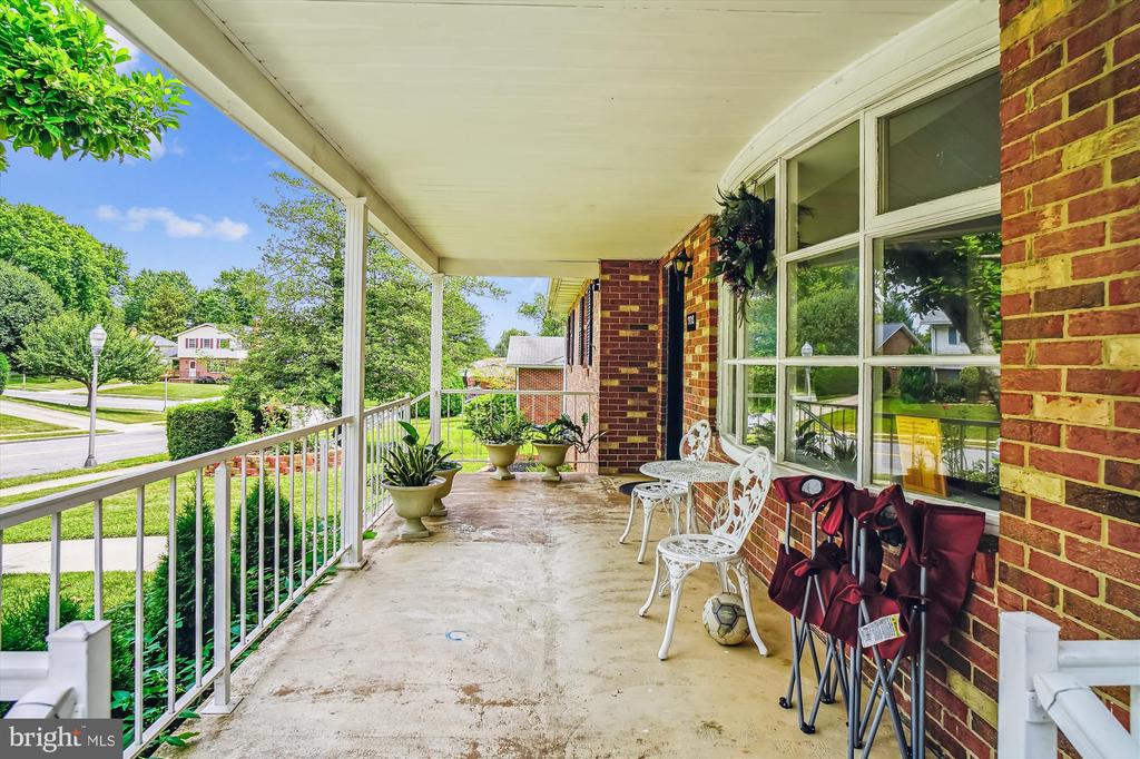 702 MIDWAY DRIVE