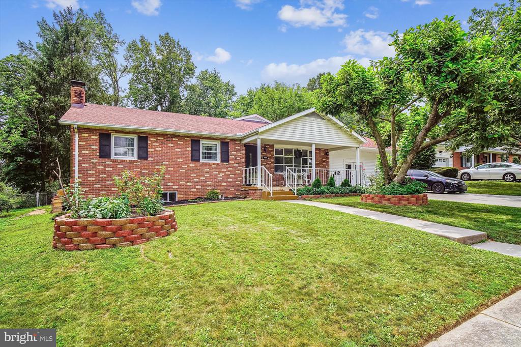 702 MIDWAY DRIVE