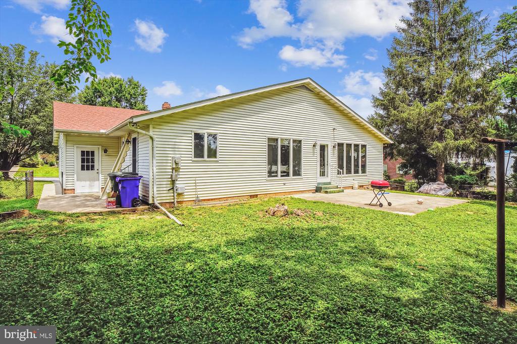 702 MIDWAY DRIVE