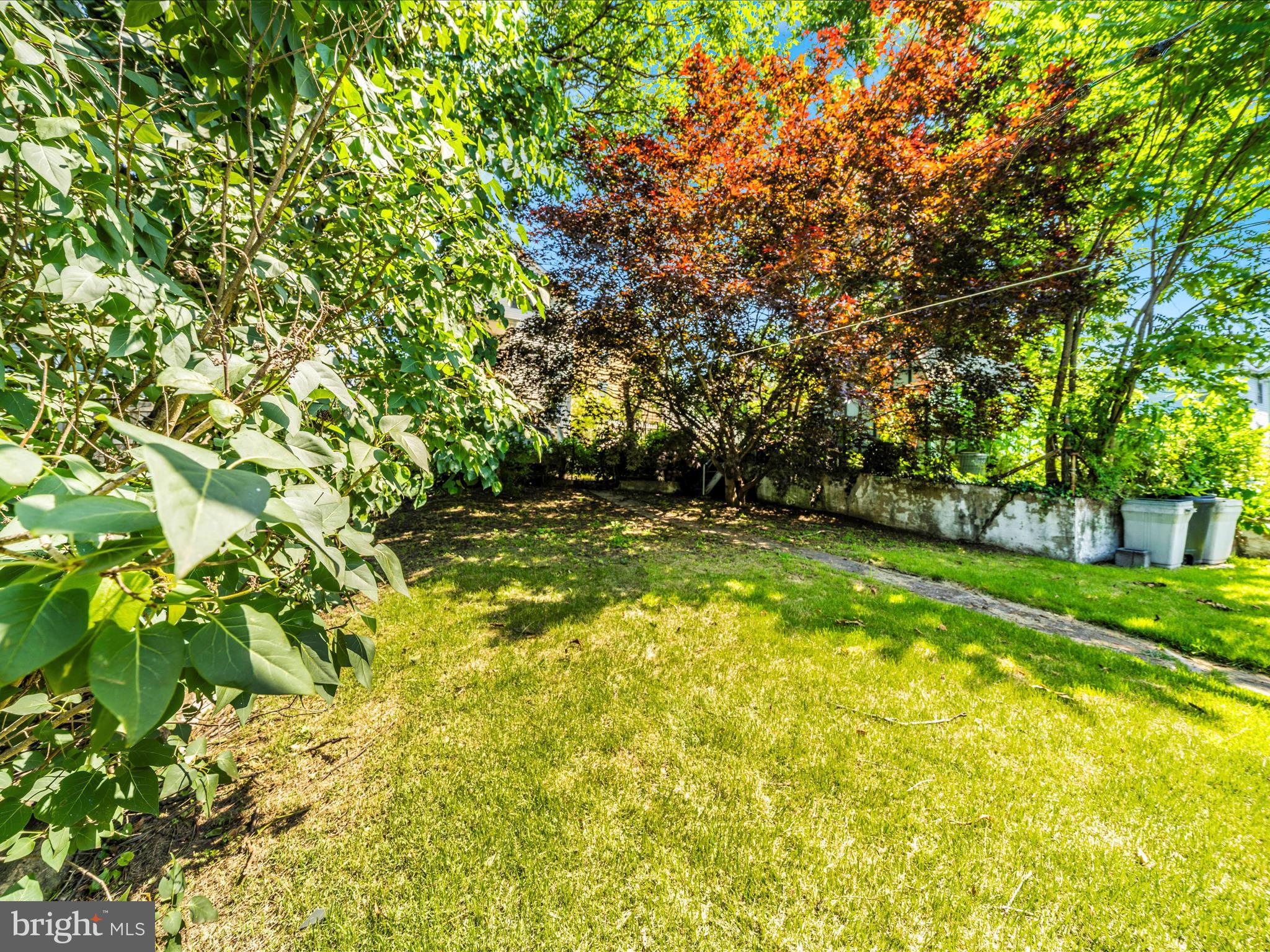 7 W B STREET