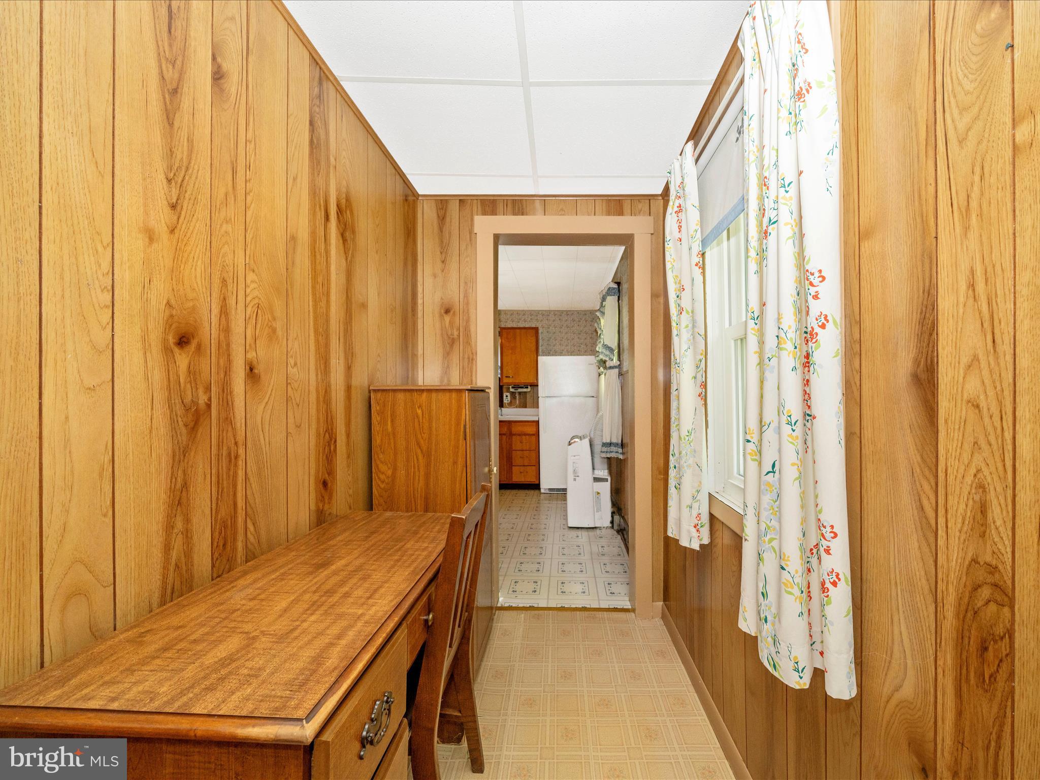 7 W B STREET