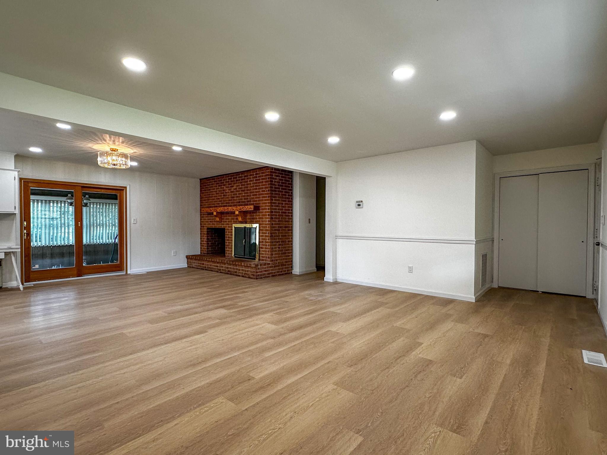 6783 SUNNYBROOK DRIVE