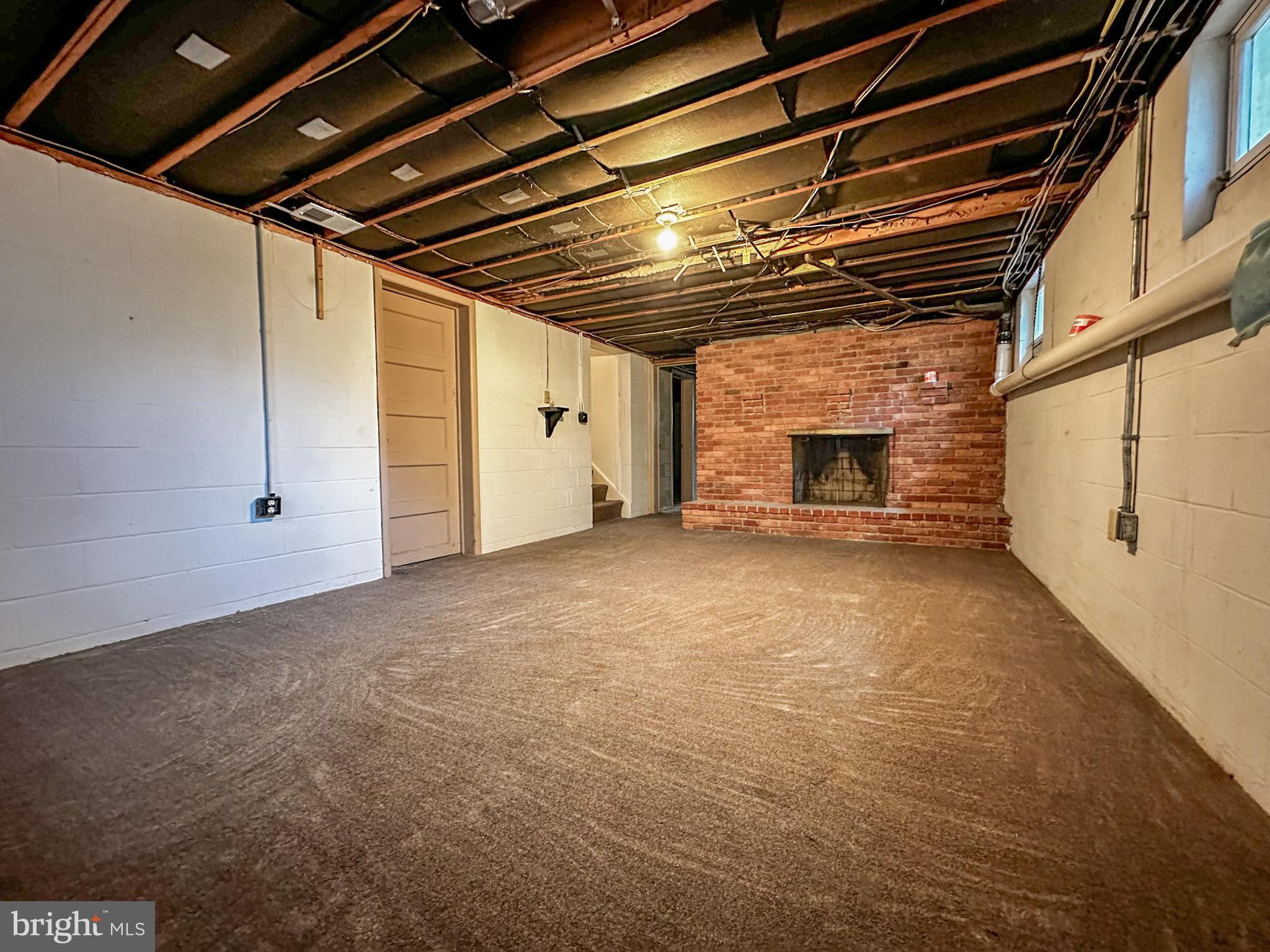 6783 SUNNYBROOK DRIVE