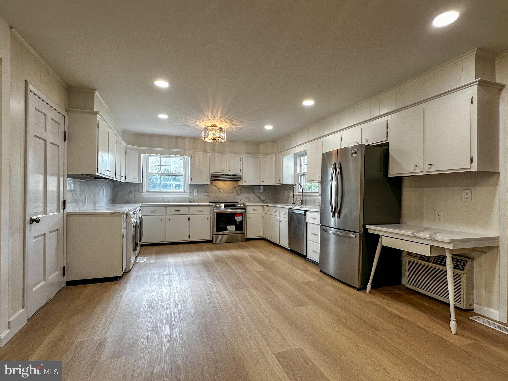 6783 SUNNYBROOK DRIVE