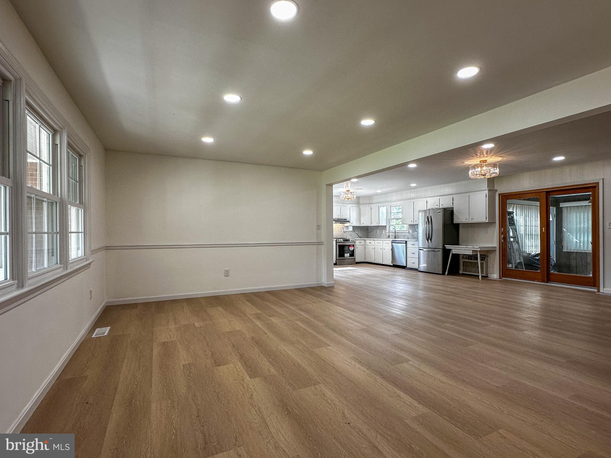 6783 SUNNYBROOK DRIVE
