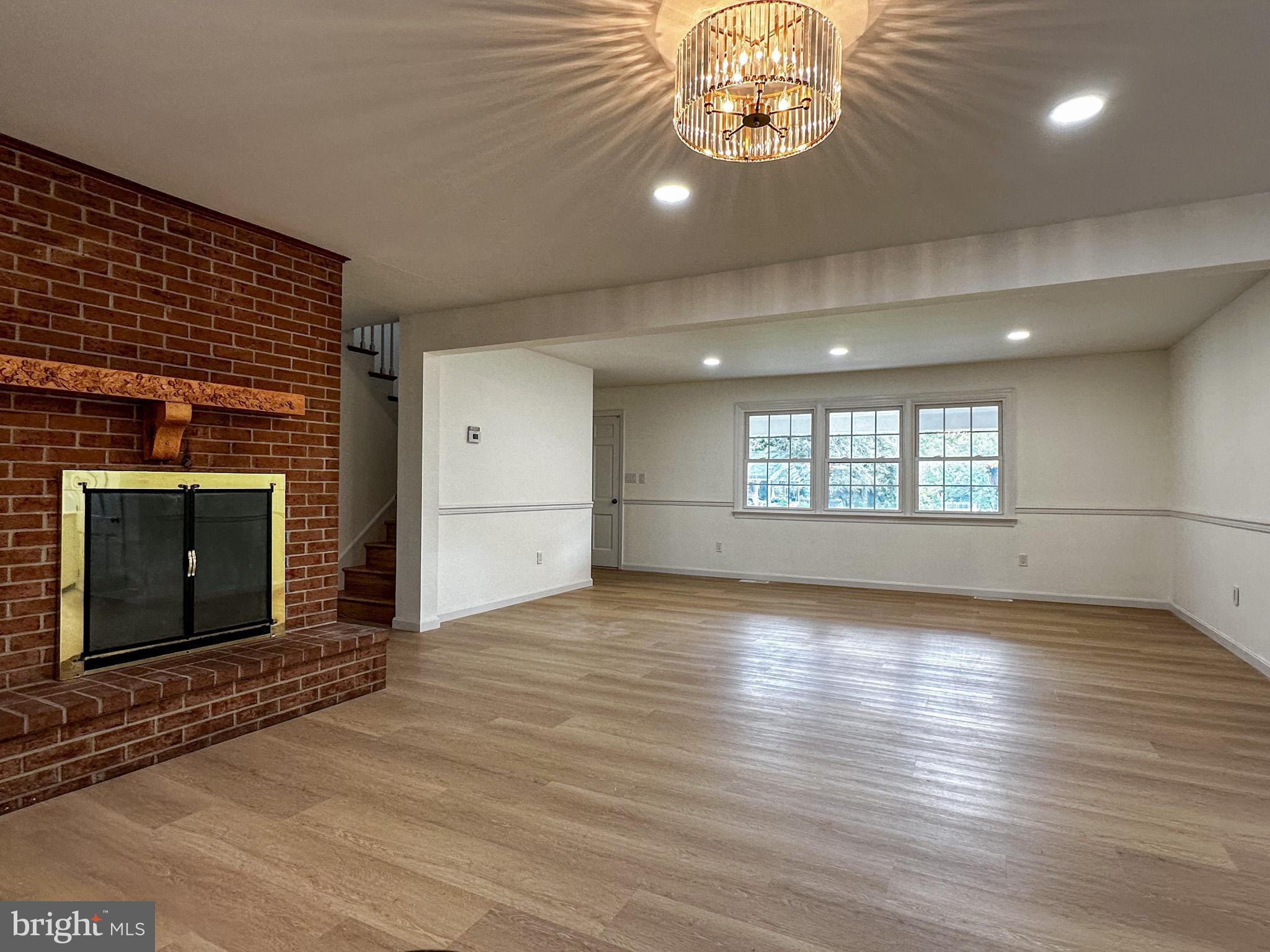 6783 SUNNYBROOK DRIVE