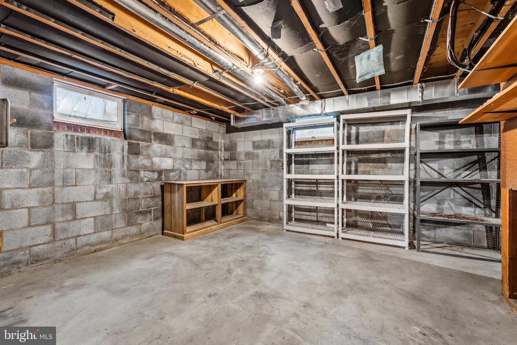 6783 SUNNYBROOK DRIVE