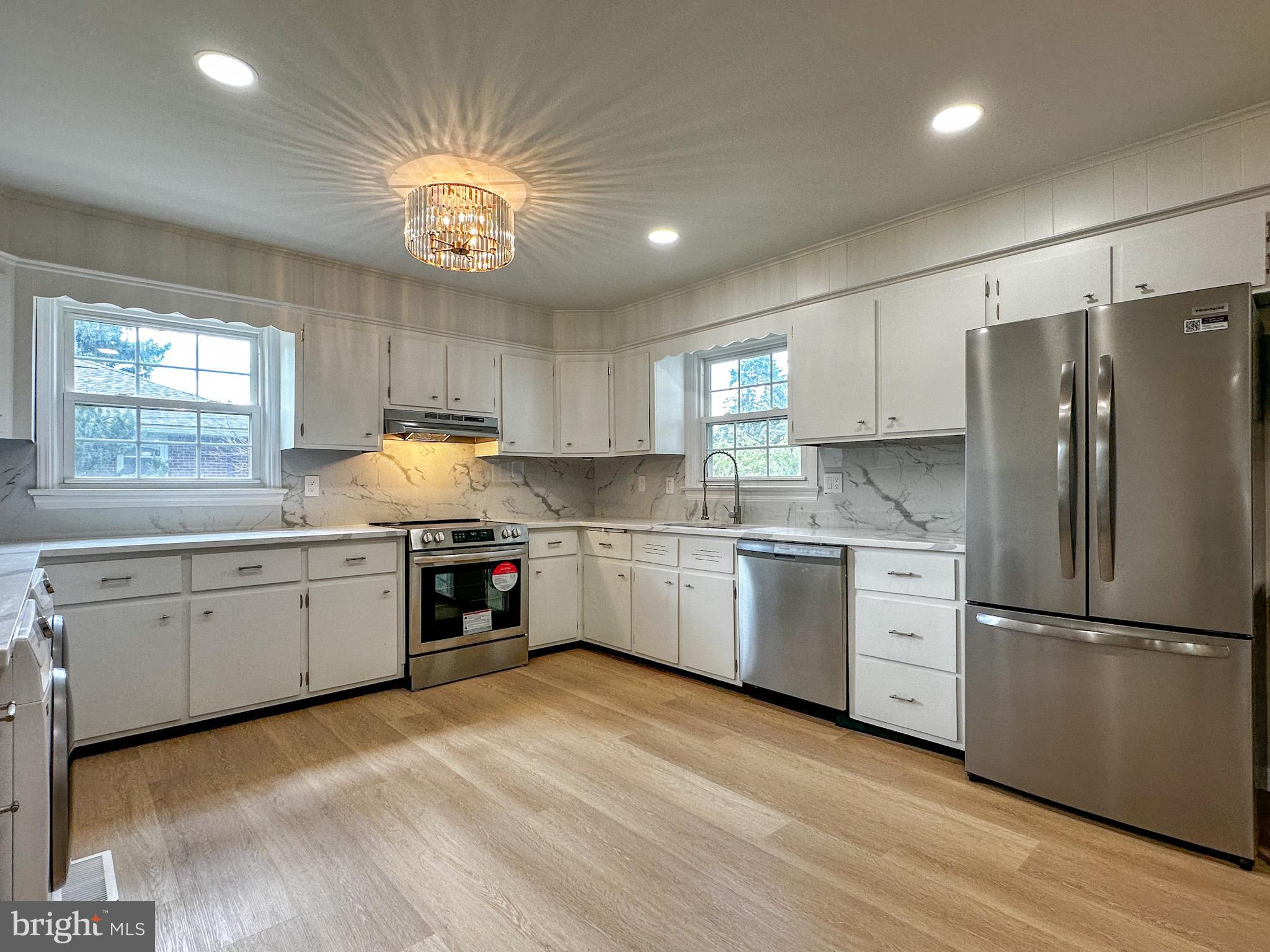 6783 SUNNYBROOK DRIVE