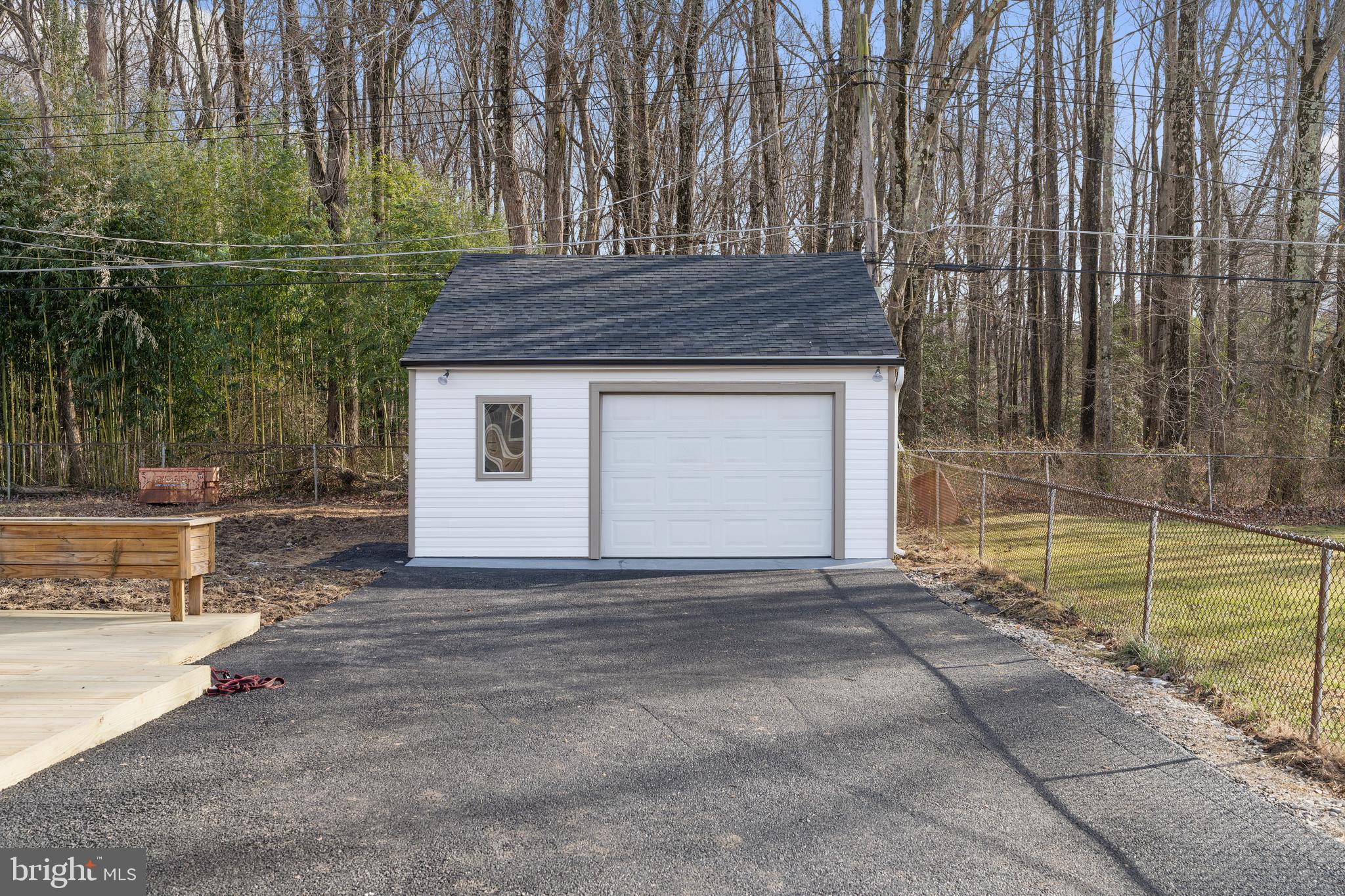 3901 WALTERS ROAD