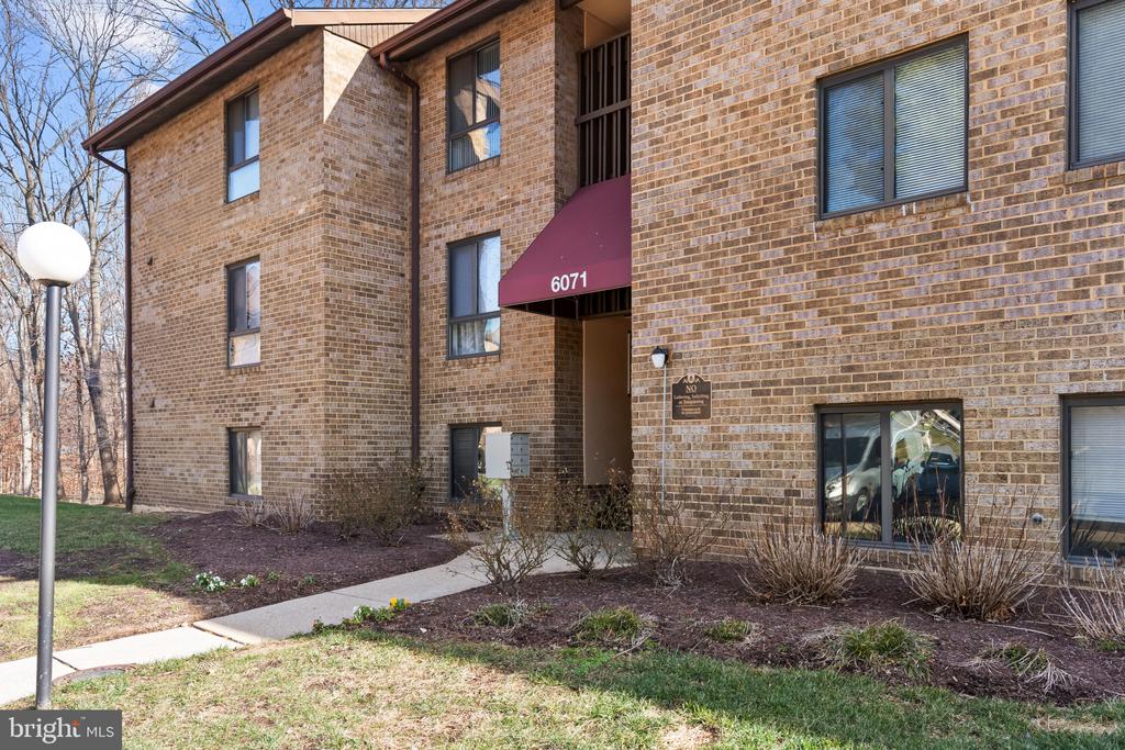 6071 MAJORS LANE 2