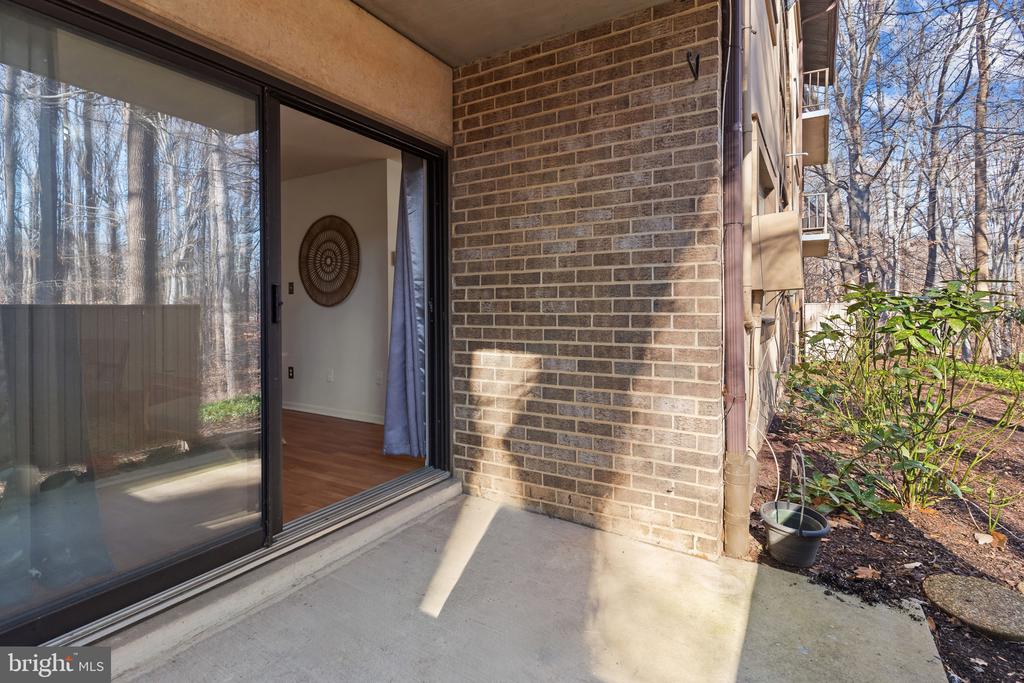 6071 MAJORS LANE 2