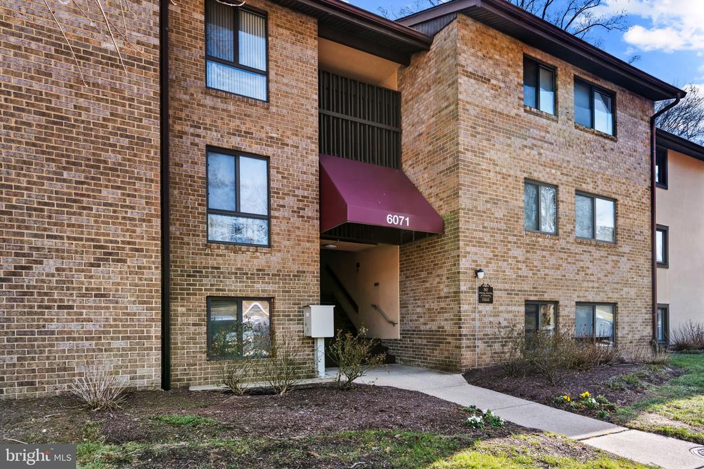 6071 MAJORS LANE 2
