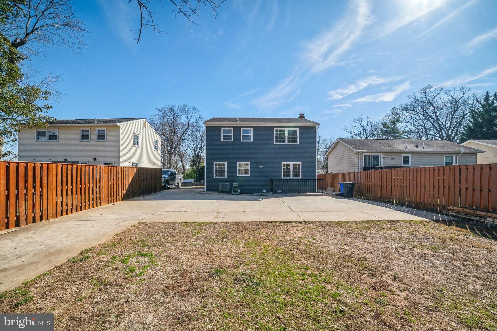 18027 SNOW CREEK DRIVE
