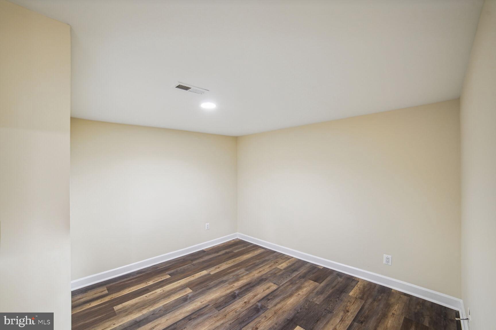 18027 SNOW CREEK DRIVE