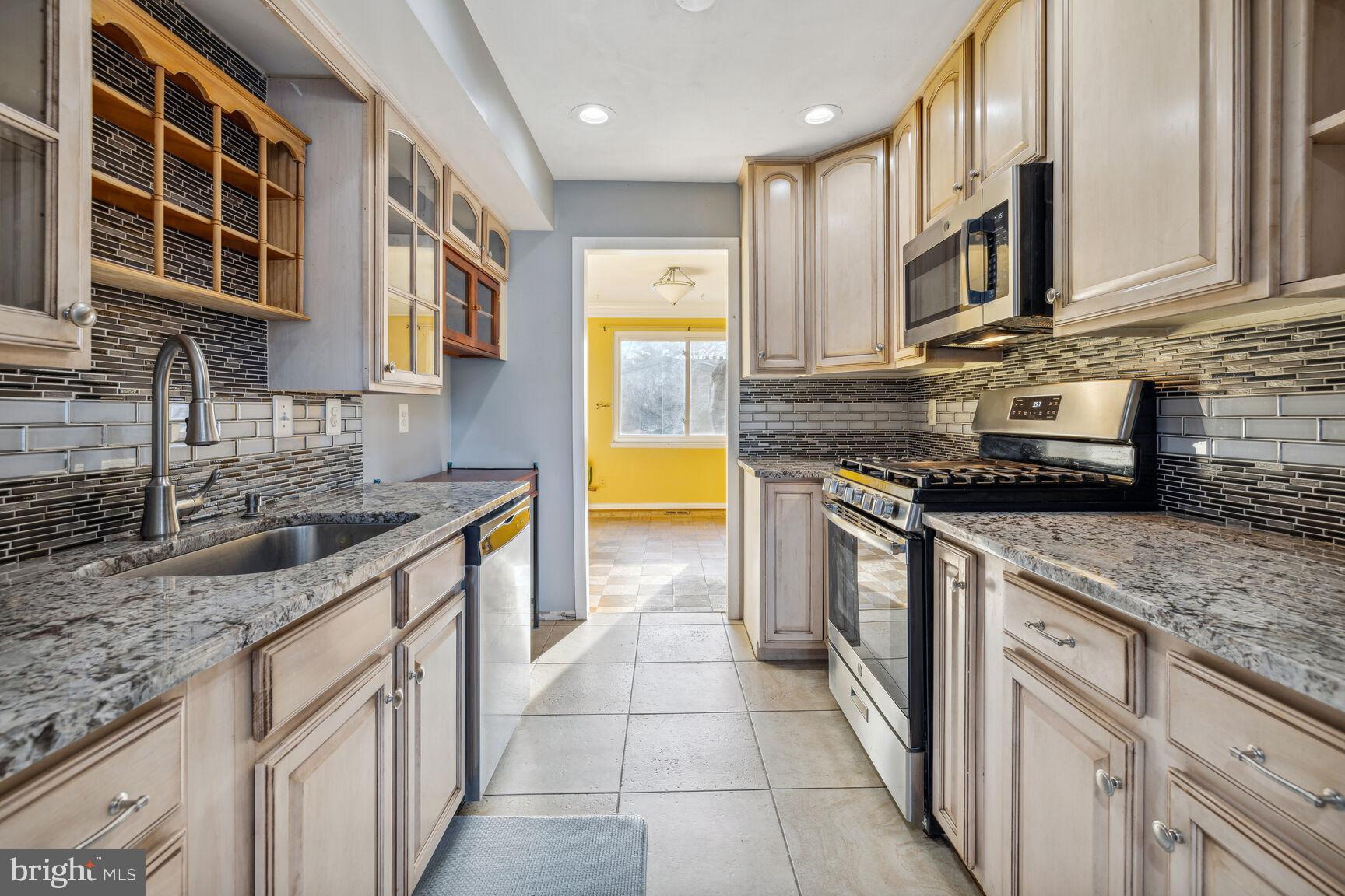 470 W DEER PARK ROAD 15H