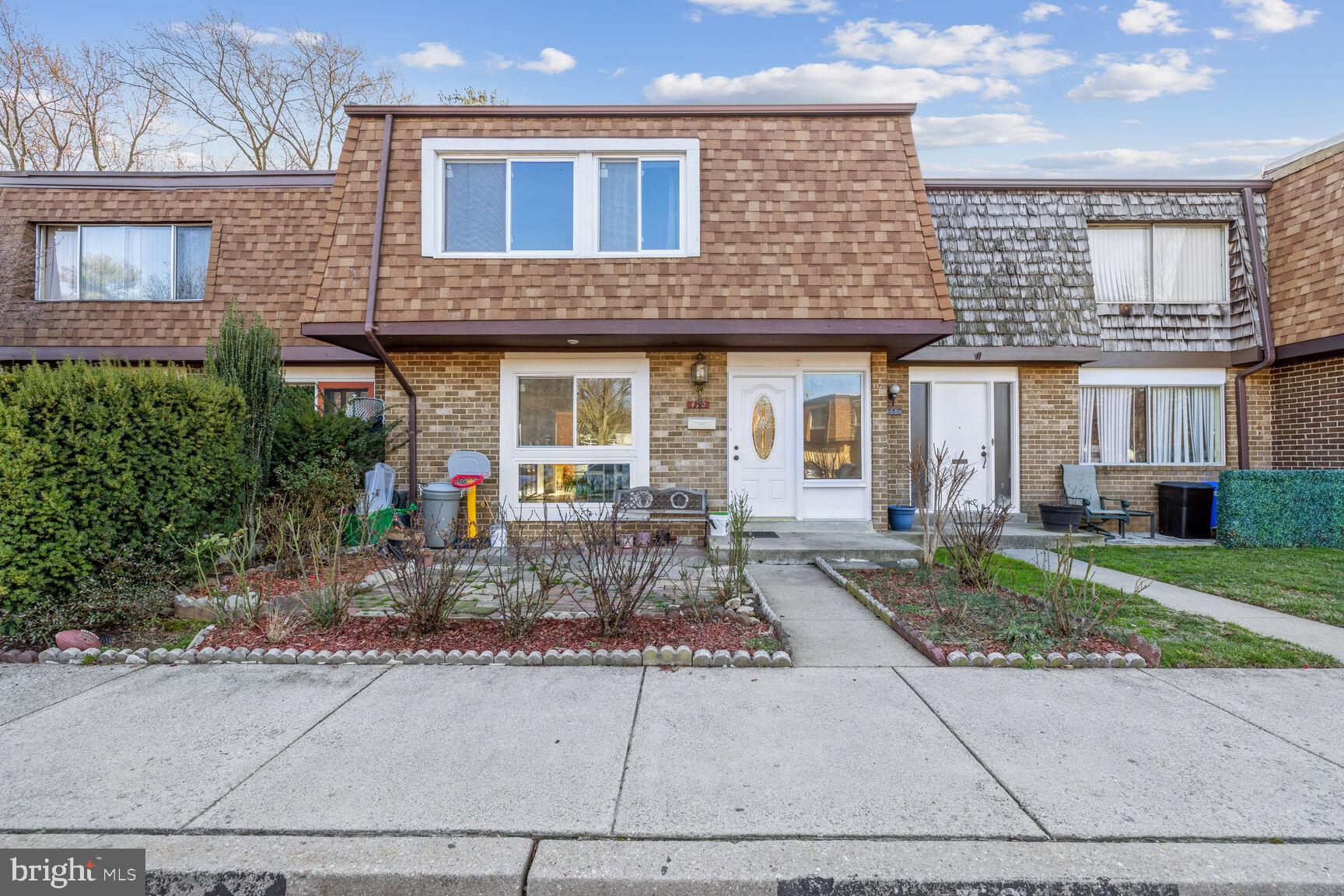 470 W DEER PARK ROAD 15H