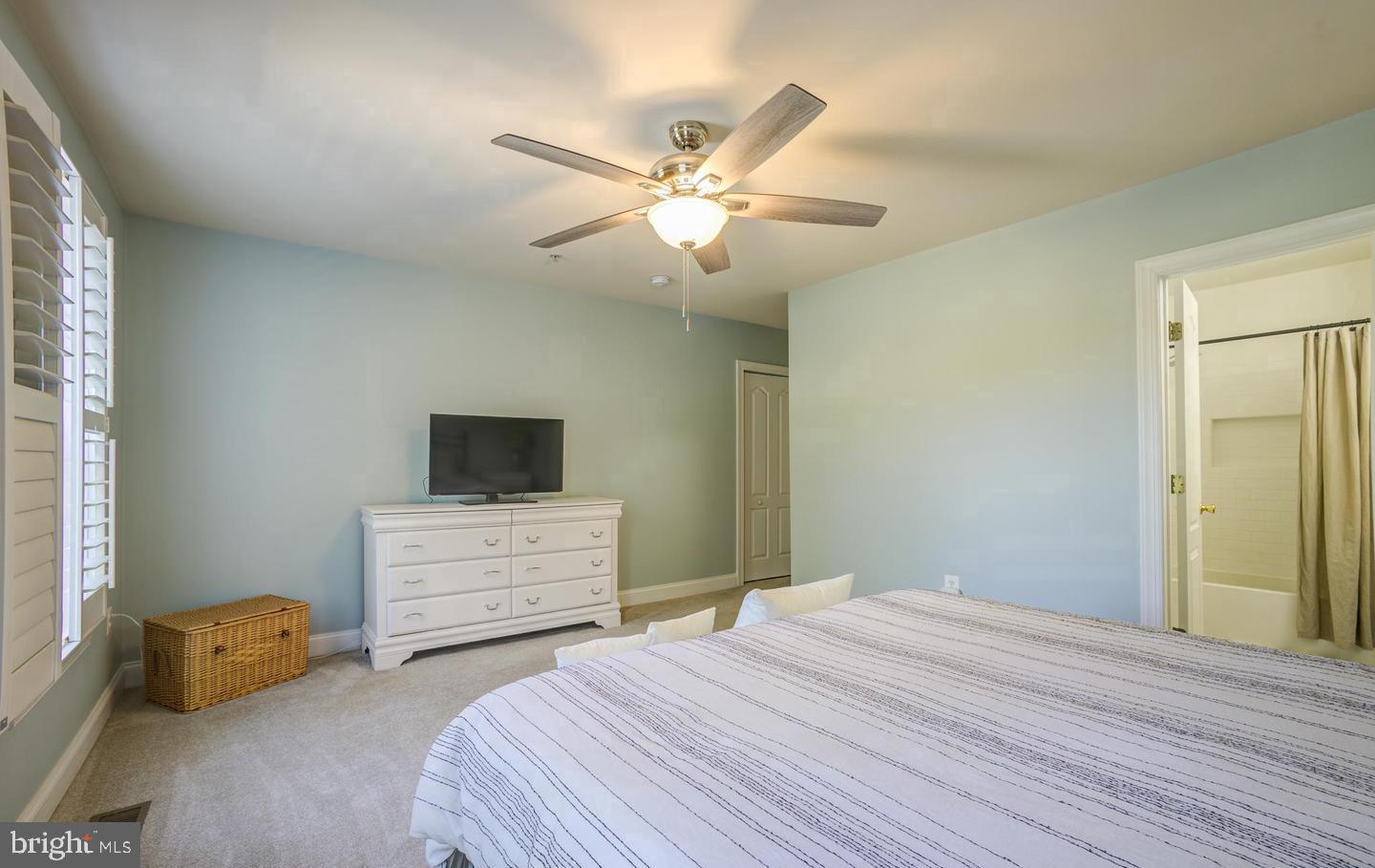 916 ORCHARD RIDGE DRIVE 100