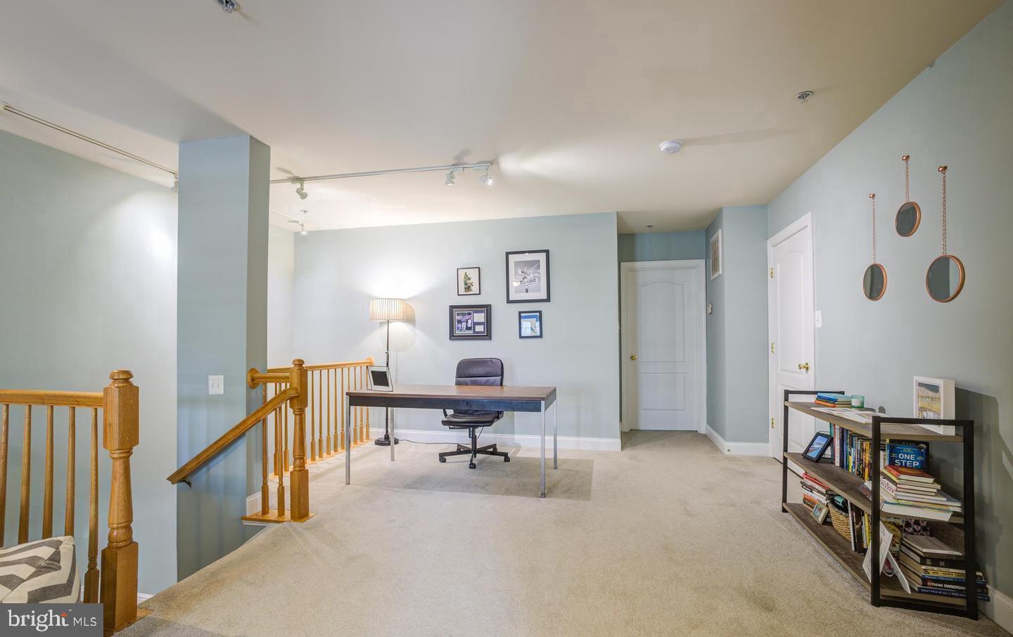 916 ORCHARD RIDGE DRIVE 100