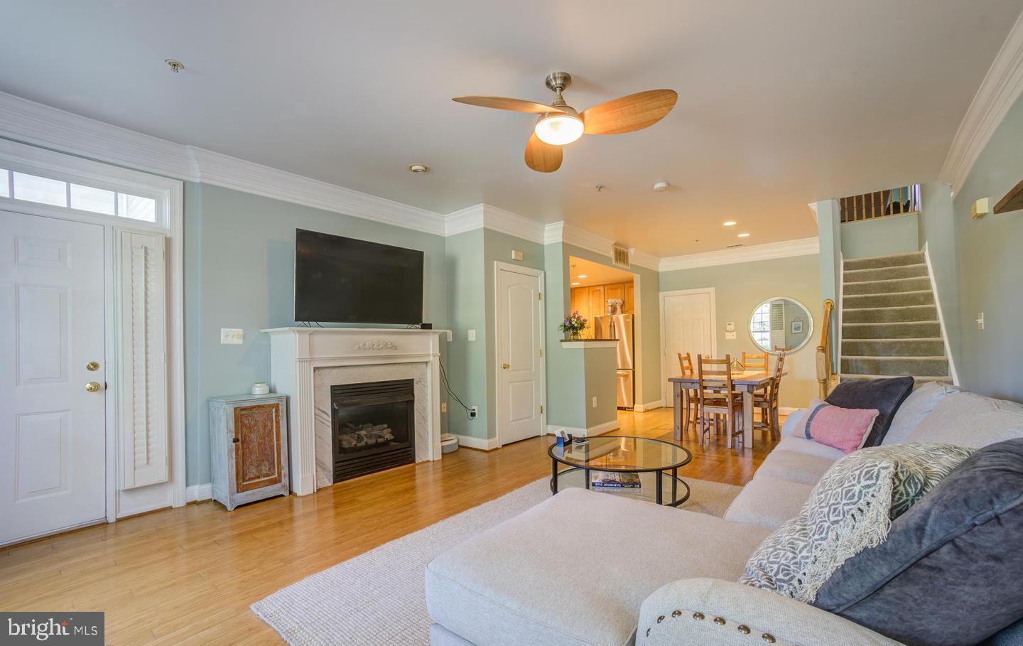 916 ORCHARD RIDGE DRIVE 100