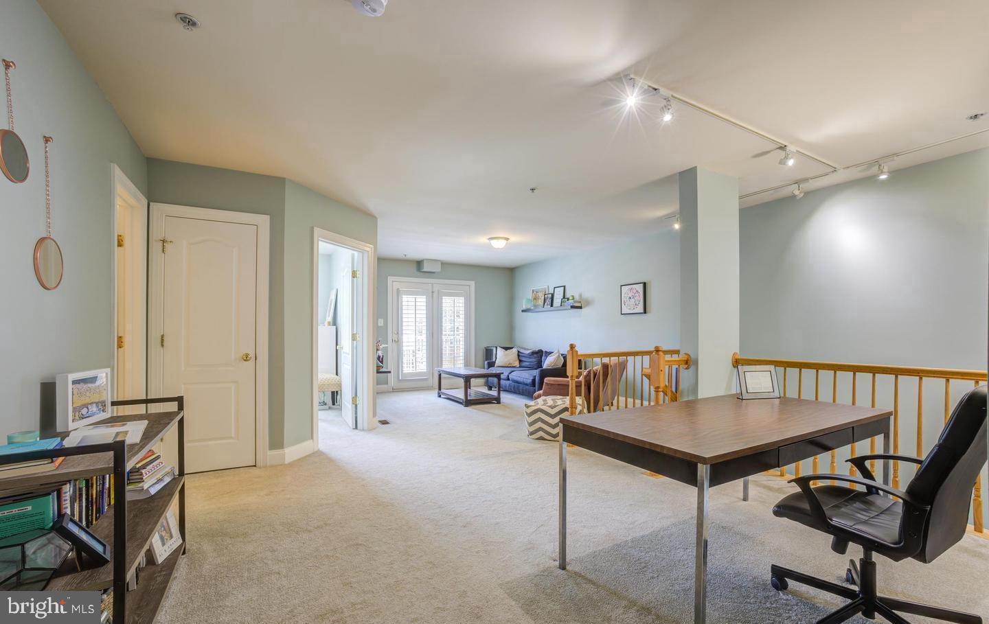 916 ORCHARD RIDGE DRIVE 100