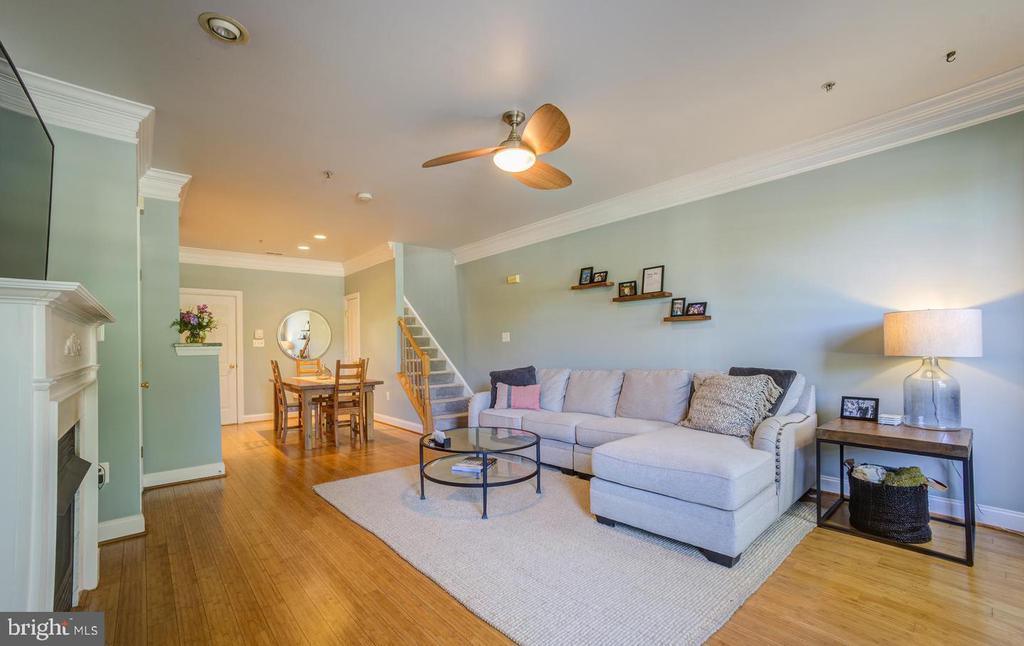 916 ORCHARD RIDGE DRIVE 100