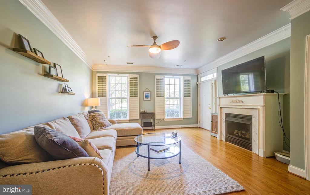 916 ORCHARD RIDGE DRIVE 100