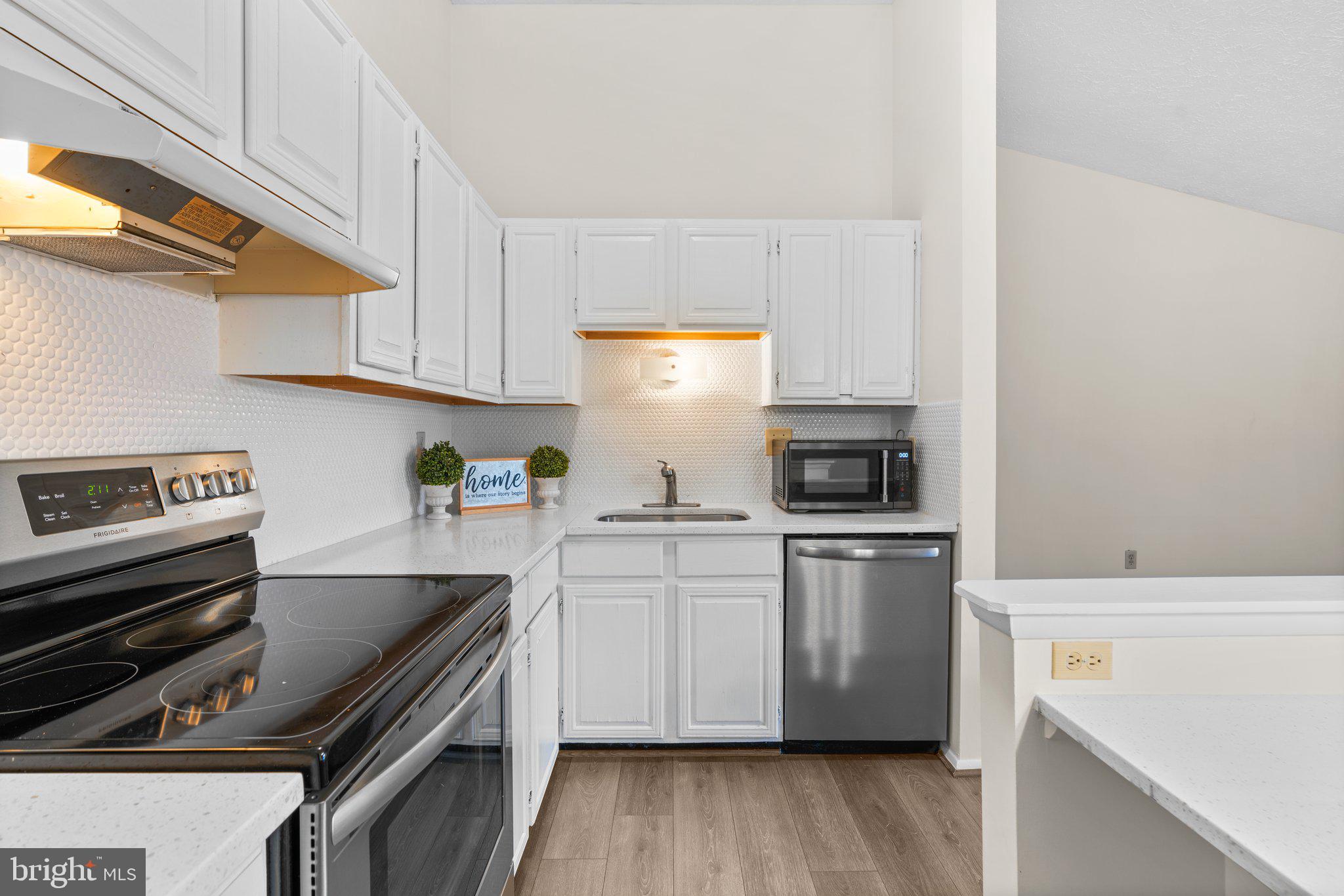 12217 PEACH CREST DRIVE 905-M
