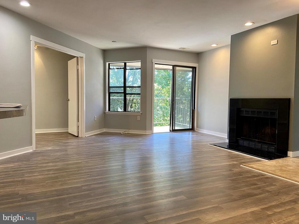 3803 SKI LODGE DRIVE 303