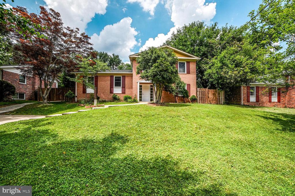 716 DOWNS DRIVE