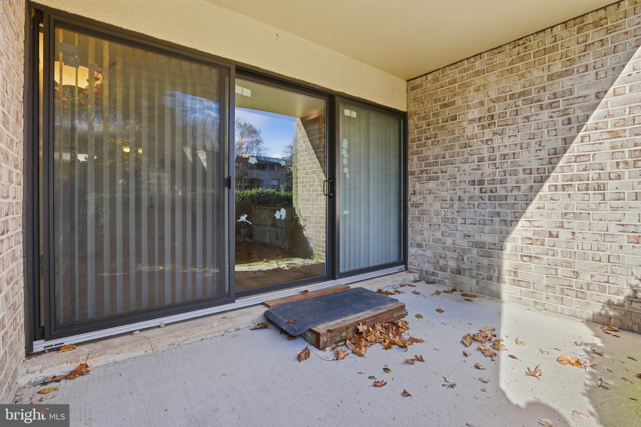 427 CHRISTOPHER AVENUE T-2