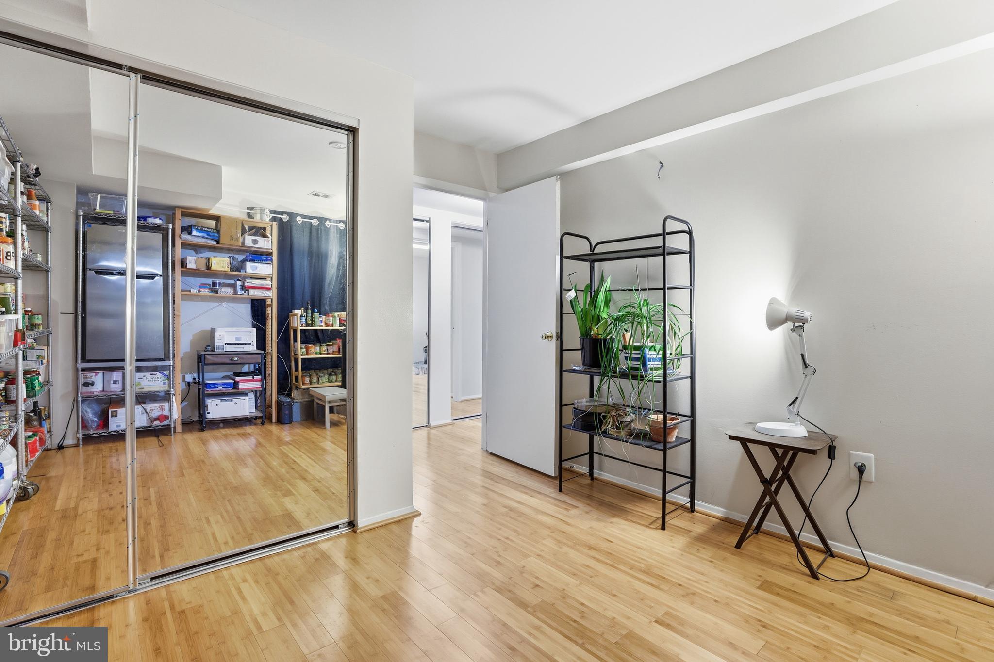 427 CHRISTOPHER AVENUE T-2