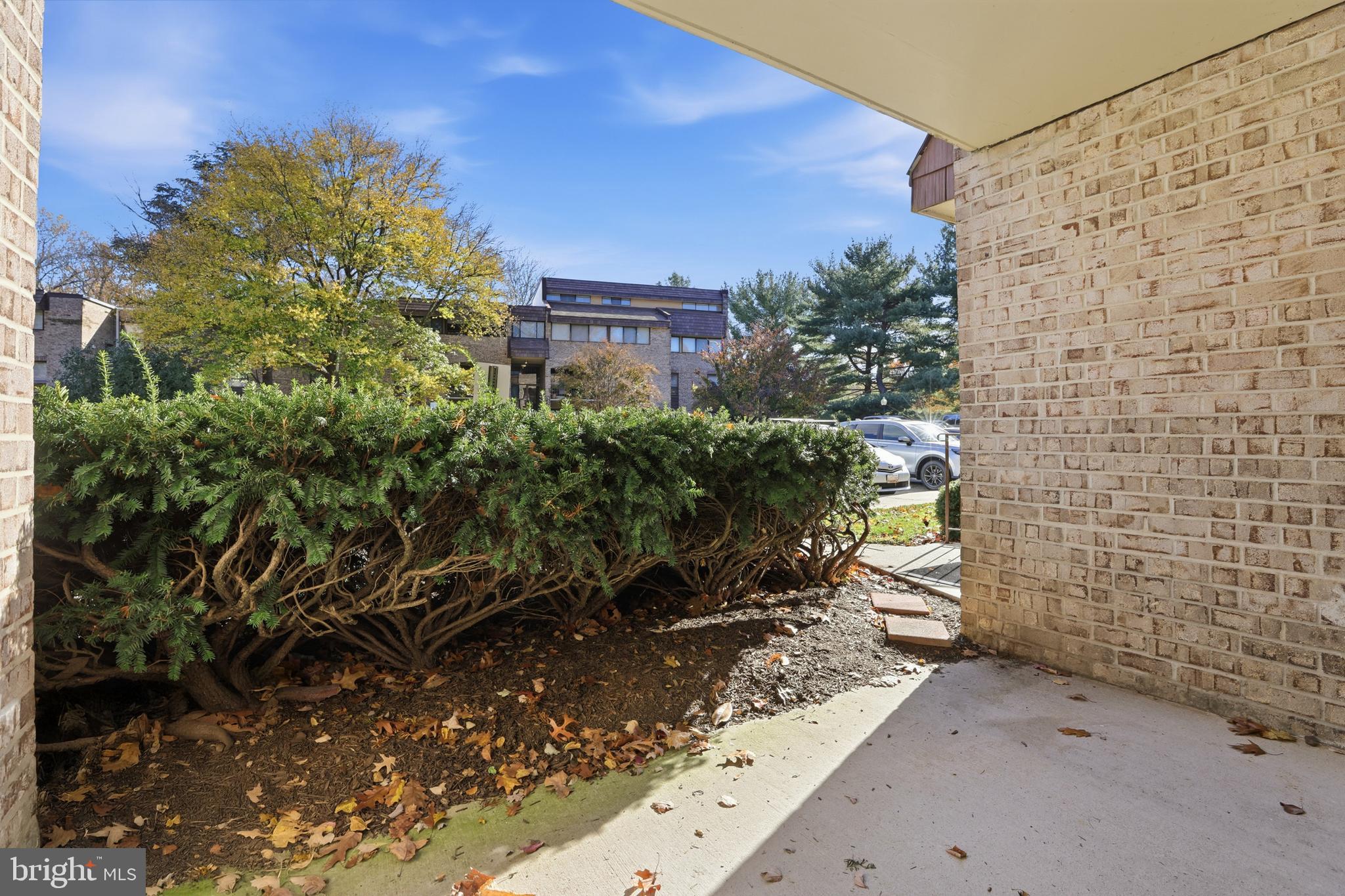 427 CHRISTOPHER AVENUE T-2