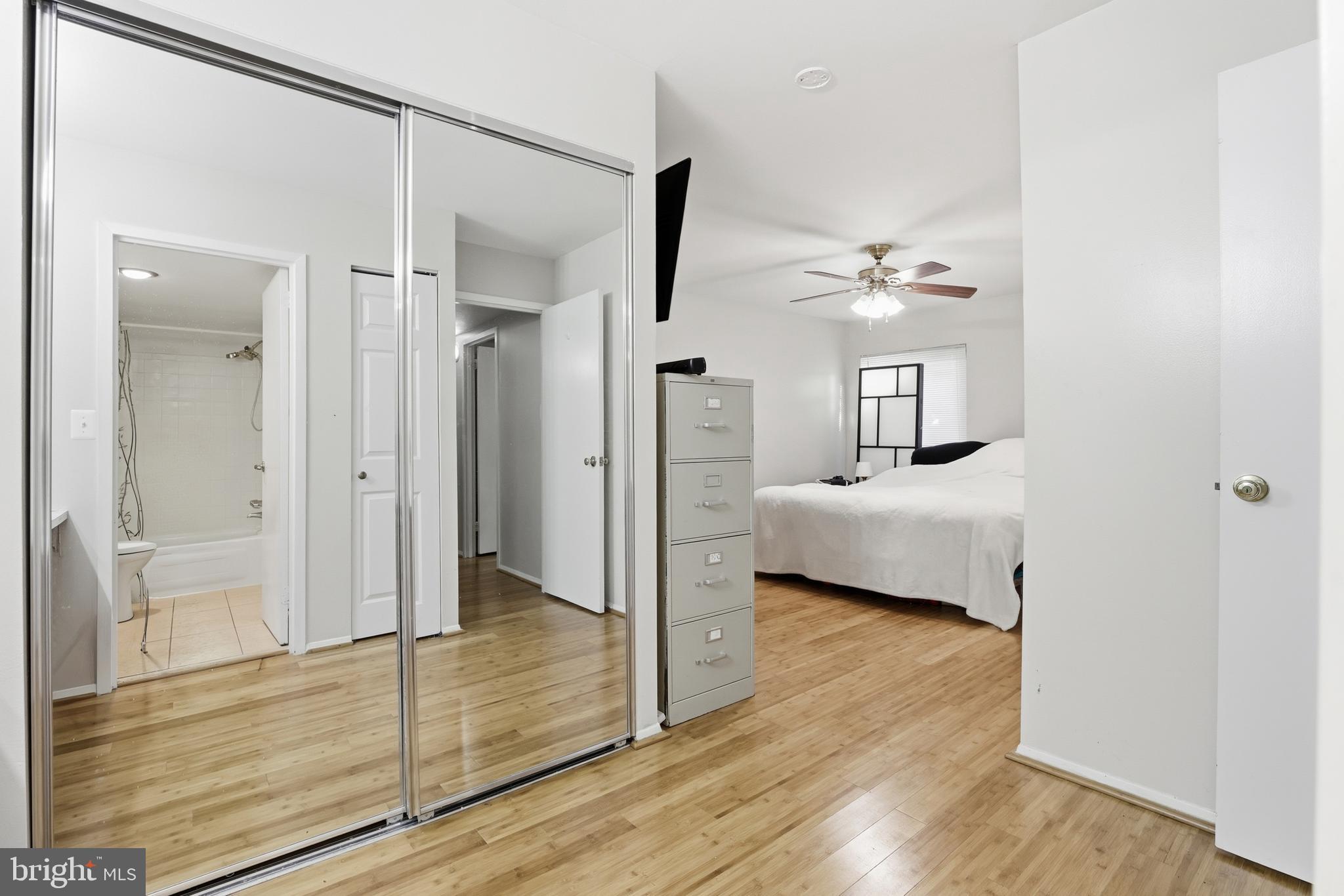 427 CHRISTOPHER AVENUE T-2