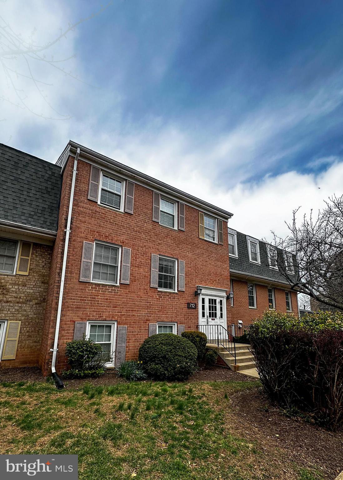 712 QUINCE ORCHARD BOULEVARD 712-10