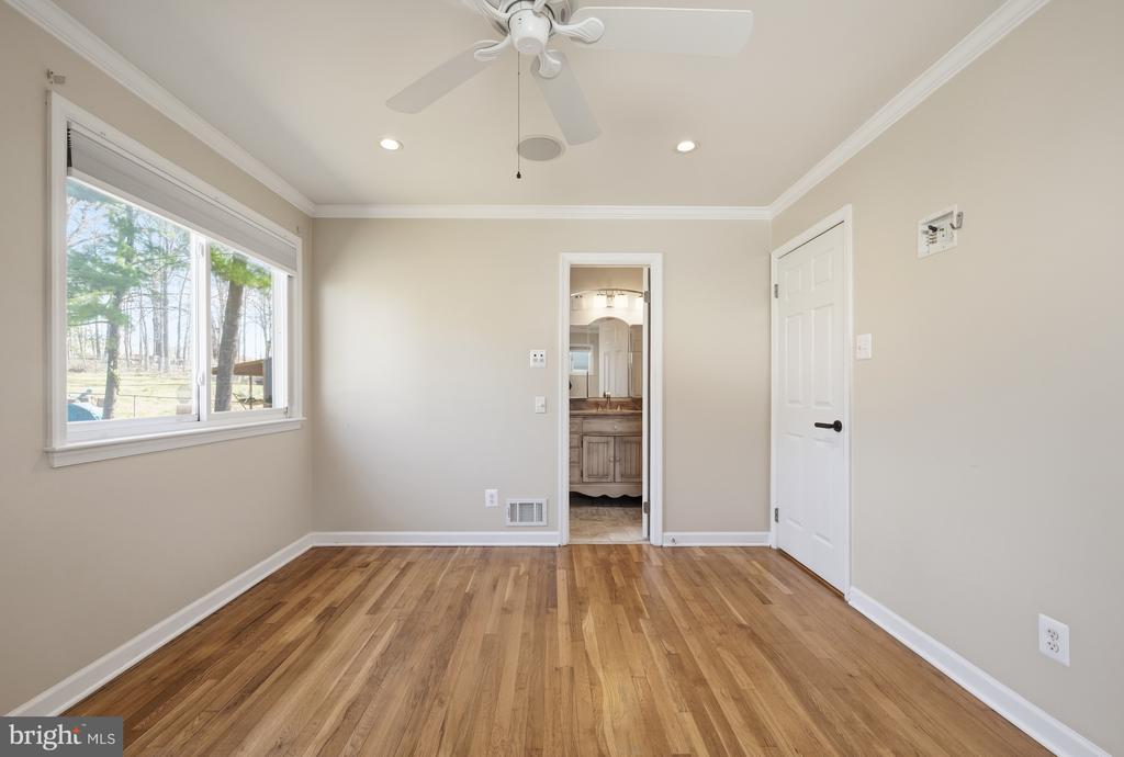 124 WOODLAND ROAD